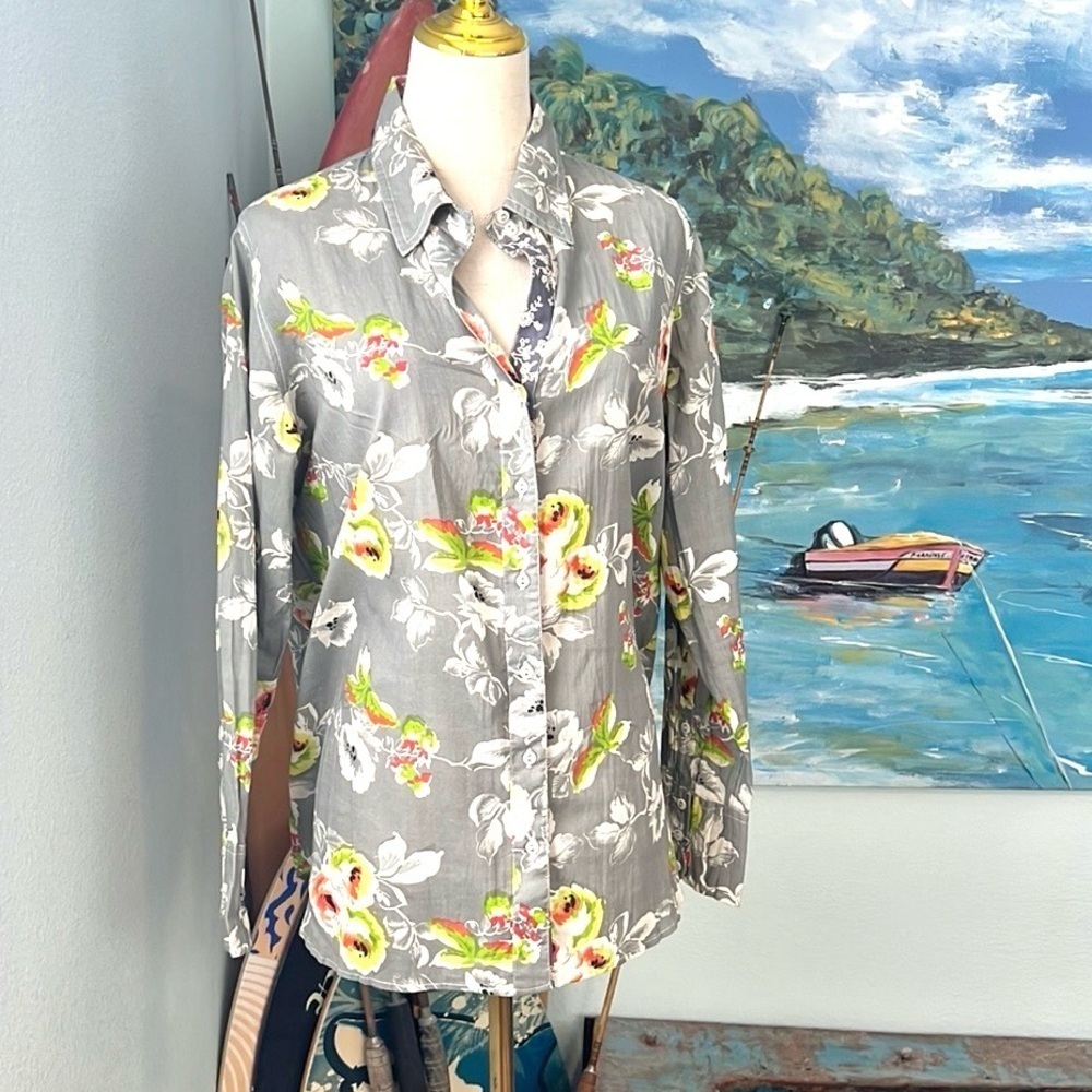 Soft Surroundings Floral Scattered Roses Floral Button Down Shirt Size S, cotton - Picture 2 of 12